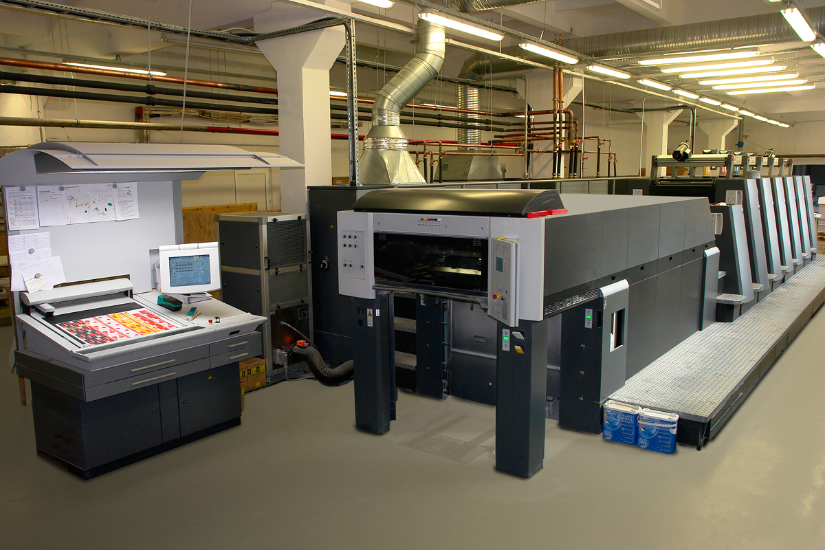 UV-offset printing machine